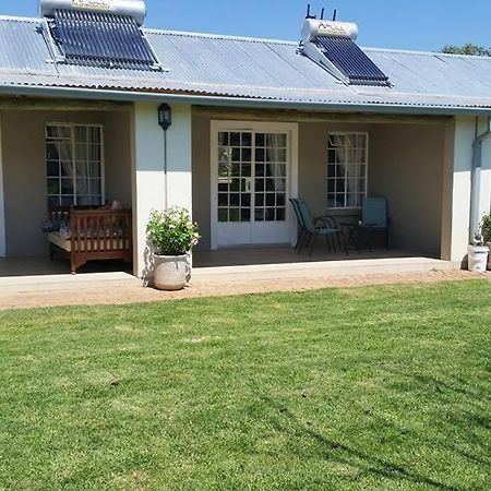 Green Willows Guest House Skeerpoort Экстерьер фото